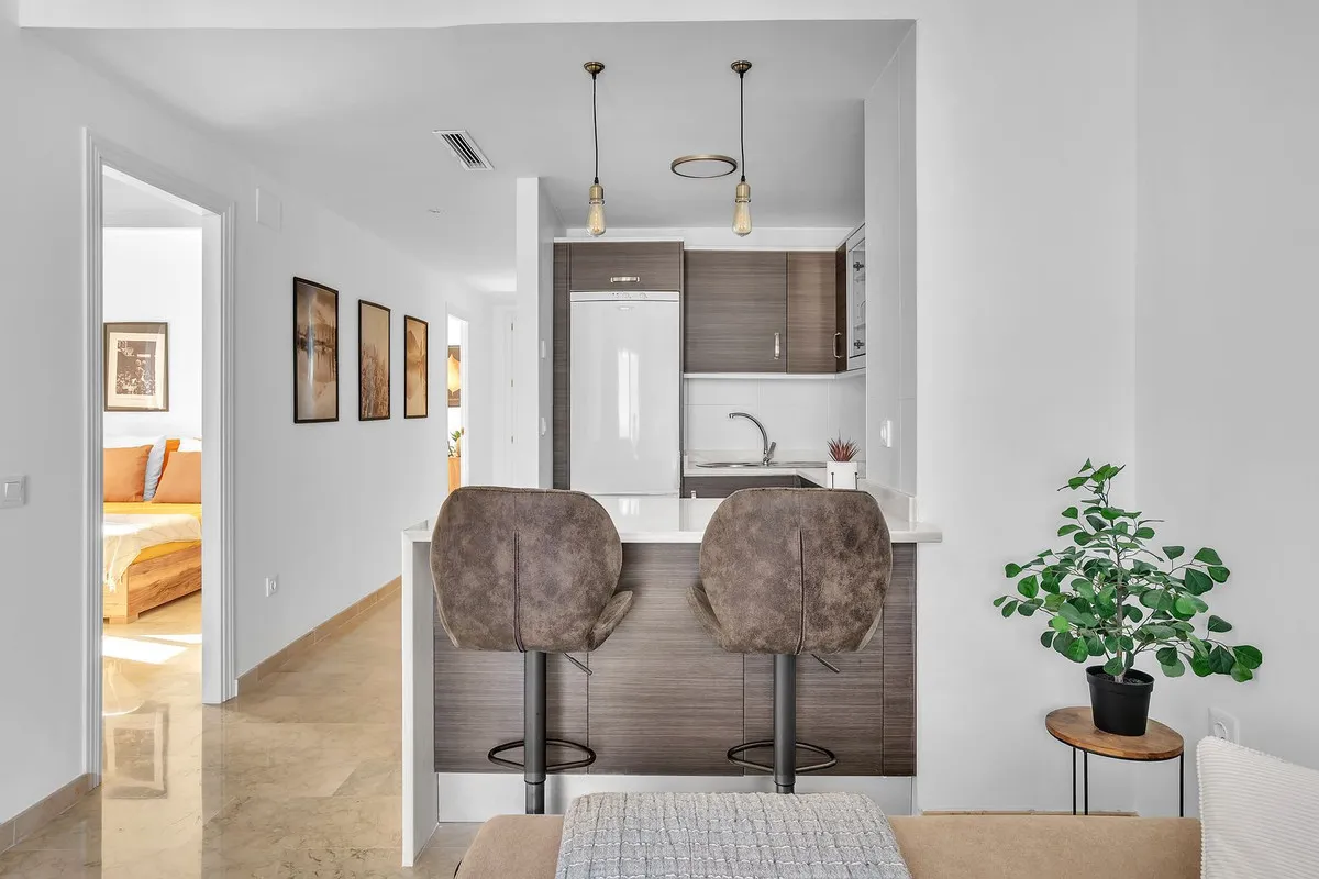 e3b8fb31-7757-454c-904f-30ac3c4f1d77