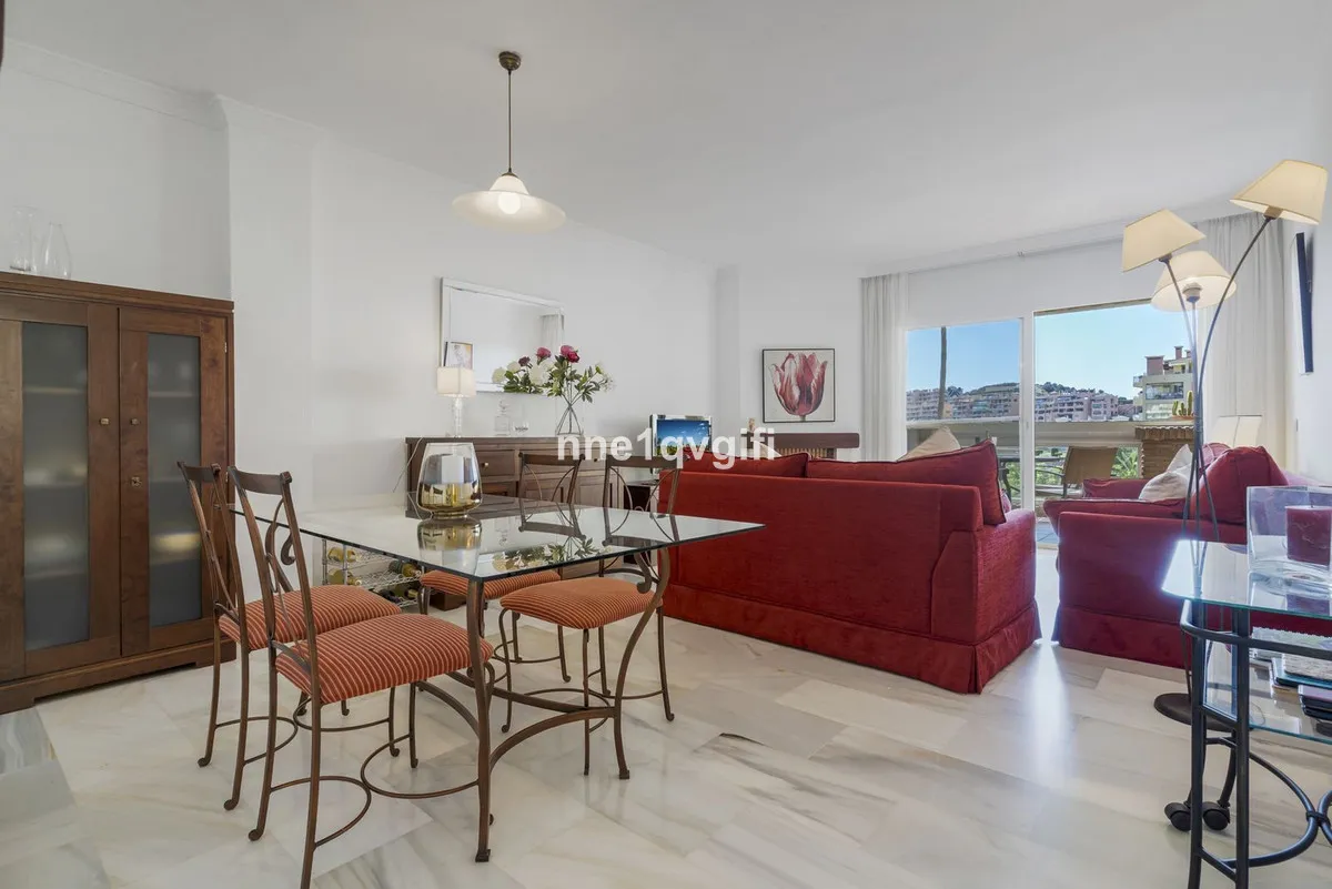 17bfabc6-de26-4b5a-8d8c-94ac9e1fa053