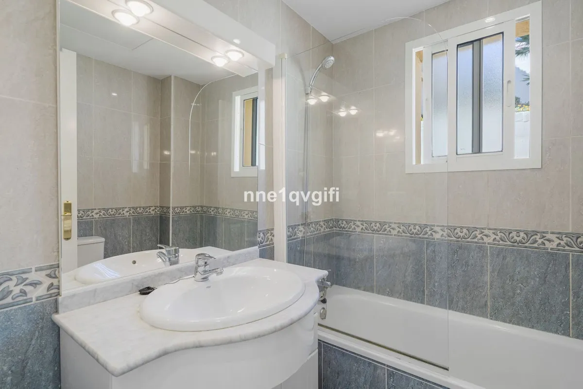 32607d0f-ceee-449a-922c-f01a0eaade95