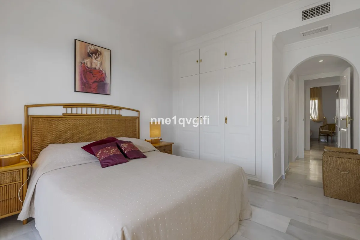 5dc751df-2db5-40c1-835a-60dd2abaf0f1