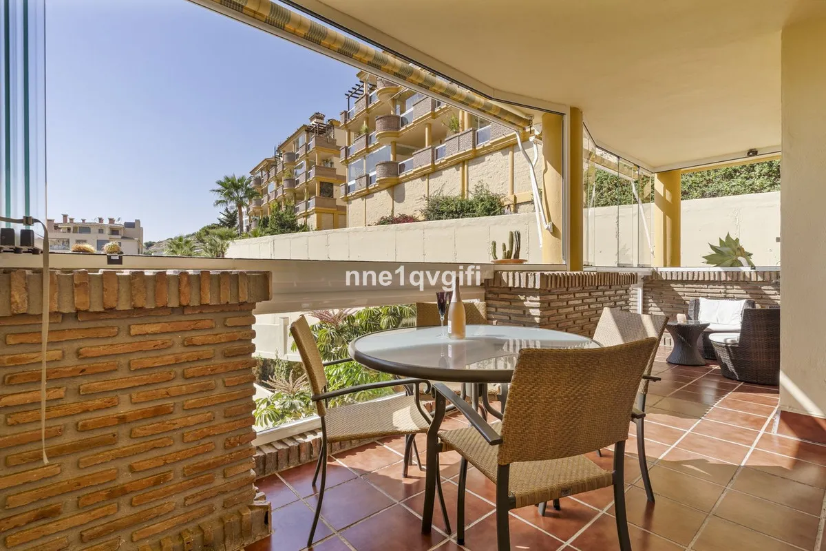 75440331-f999-4a83-9722-9f44f9005271