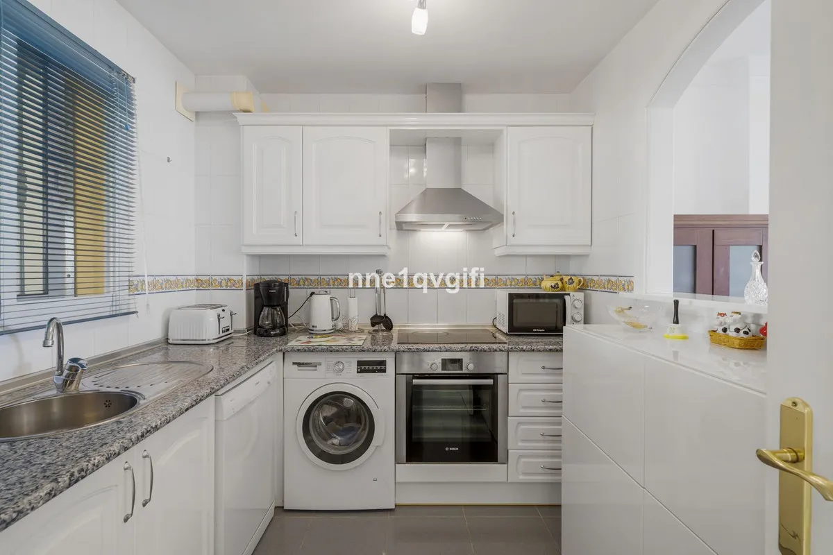 f5f3cf5f-6d0e-42cf-8c36-9eb8b45513cb