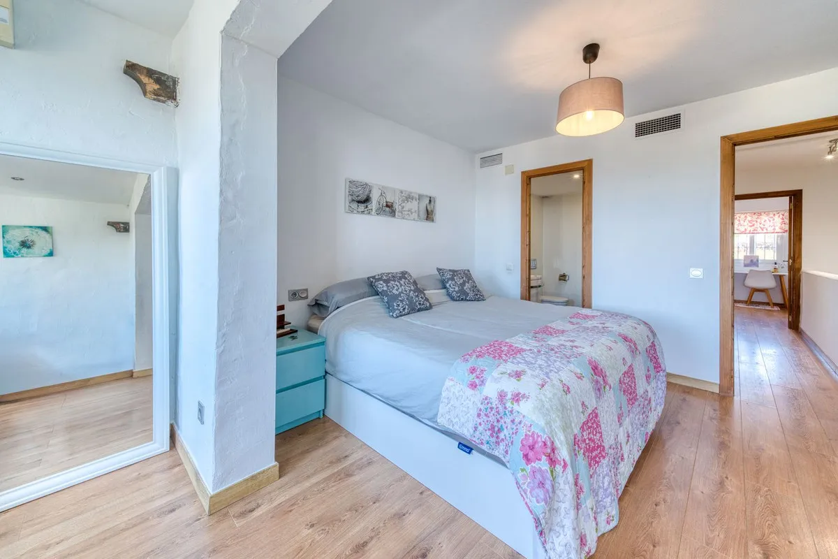 185b982d-a5c2-49fd-9b7f-5fe86dd3e6d8