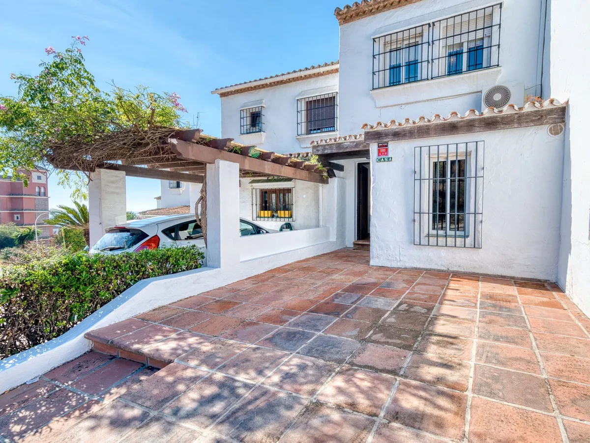 749b1e15-7223-491f-a7fa-72ca8319301b