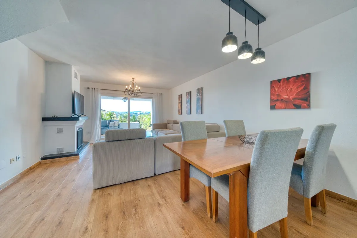 a00e90cf-64af-4157-a857-3f240e757f94