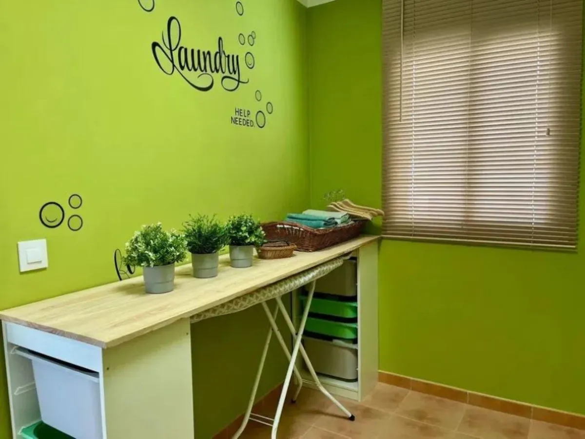 16405851-9a05-401c-aa9f-51c4a7bd53e4