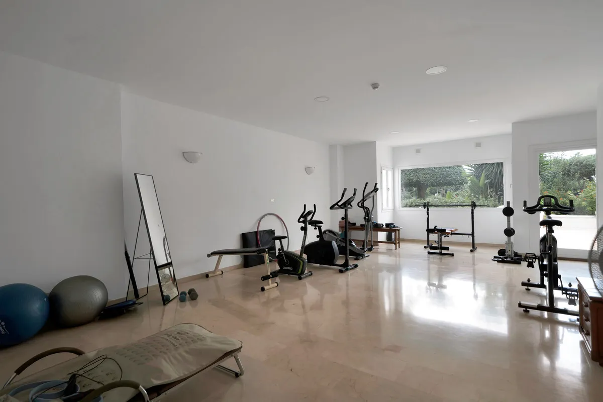 2babd535-c4c9-47e6-99b4-efd7f5fcde87