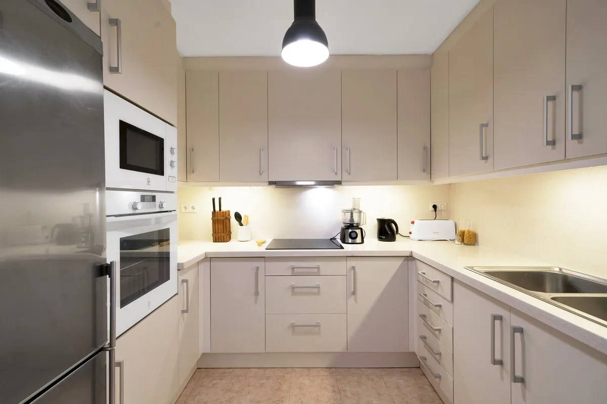 a9e33bd0-0164-4d4f-8f7c-f874a5b7cae5