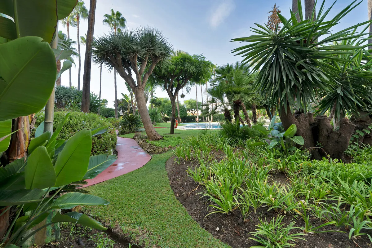 f7ba20d5-fbdb-4079-b42a-9168f3165bf7