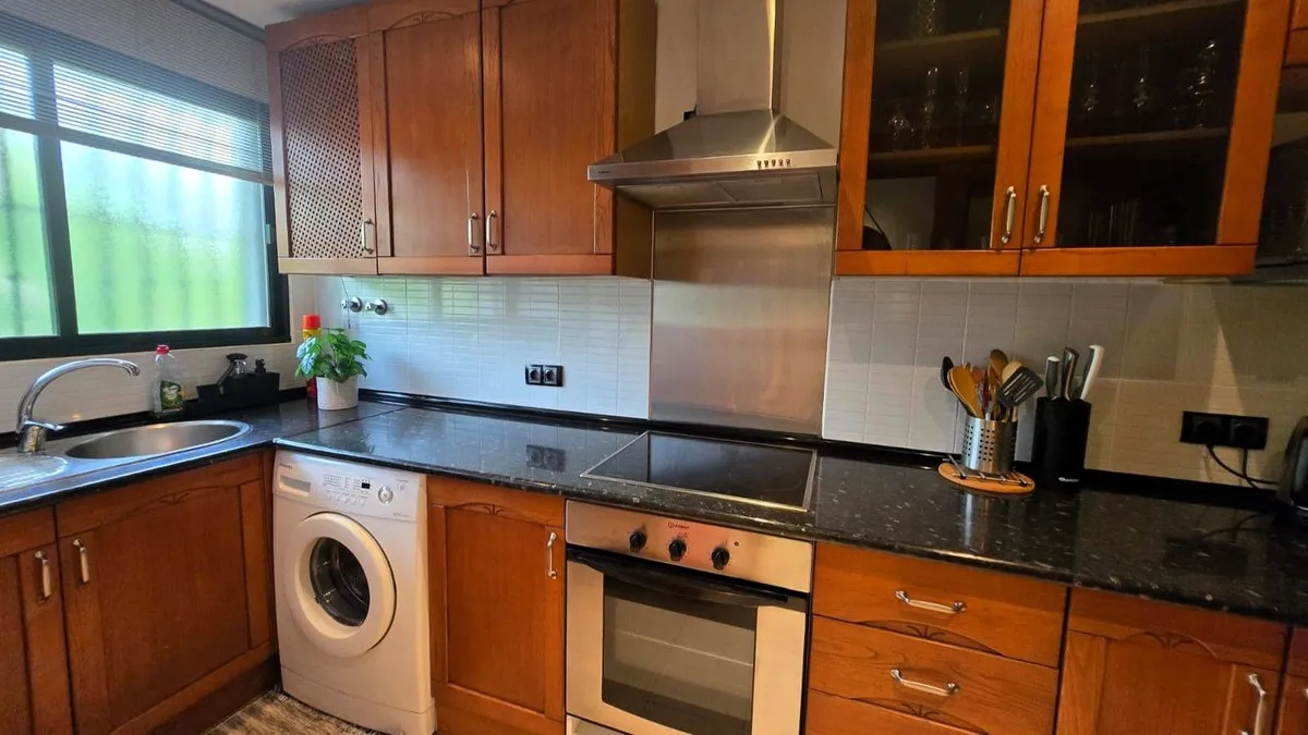 0b308730-d963-4180-9734-9deaef929901