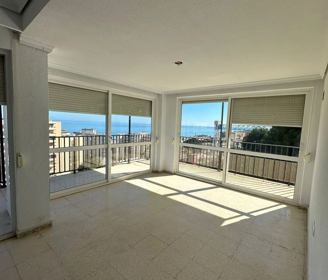 40728556-64bb-4dfe-b81e-5d34690f7e25