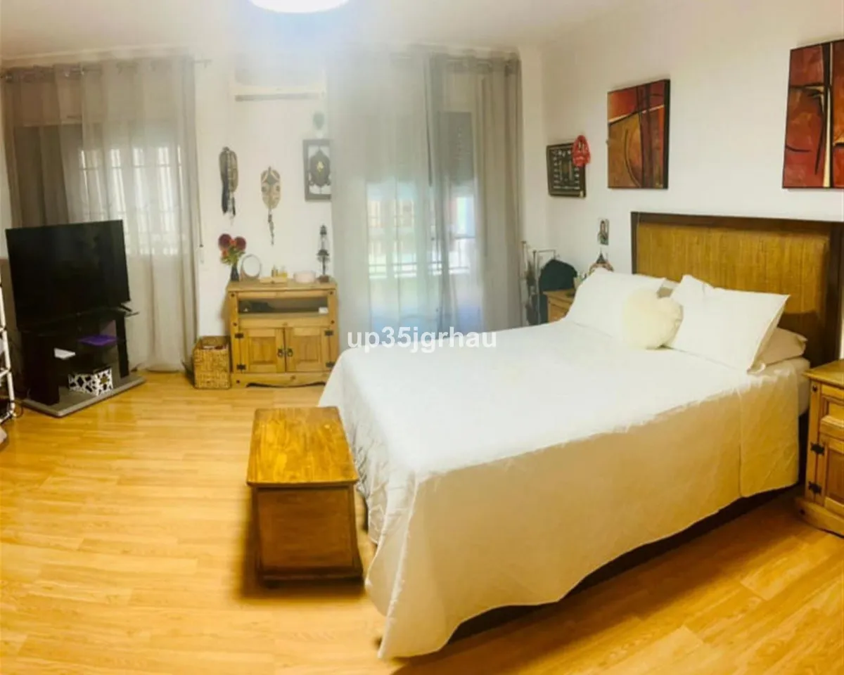 e929e77a-23ba-4807-81bd-1b469bc1d8c9