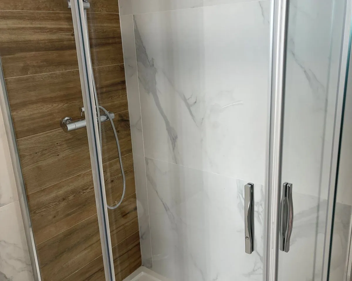 f4bdb852-a3ec-42f5-88be-44e45251a3ec