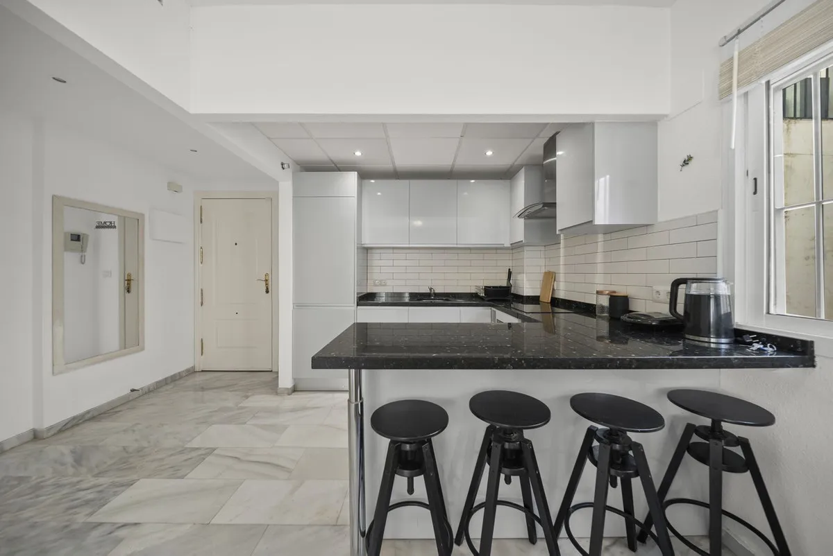 0b3cddfd-f750-41f4-b1e5-ee42aadf9483