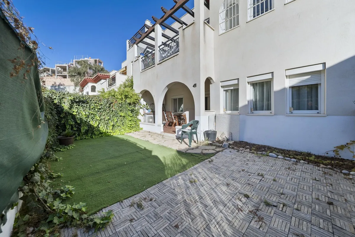 2d584fd2-09e4-4e23-850d-f0324111fc29