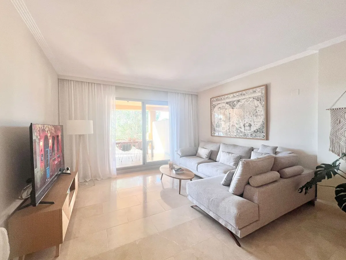 33c1d9a4-b75a-4d41-9b8c-47078d4efde5