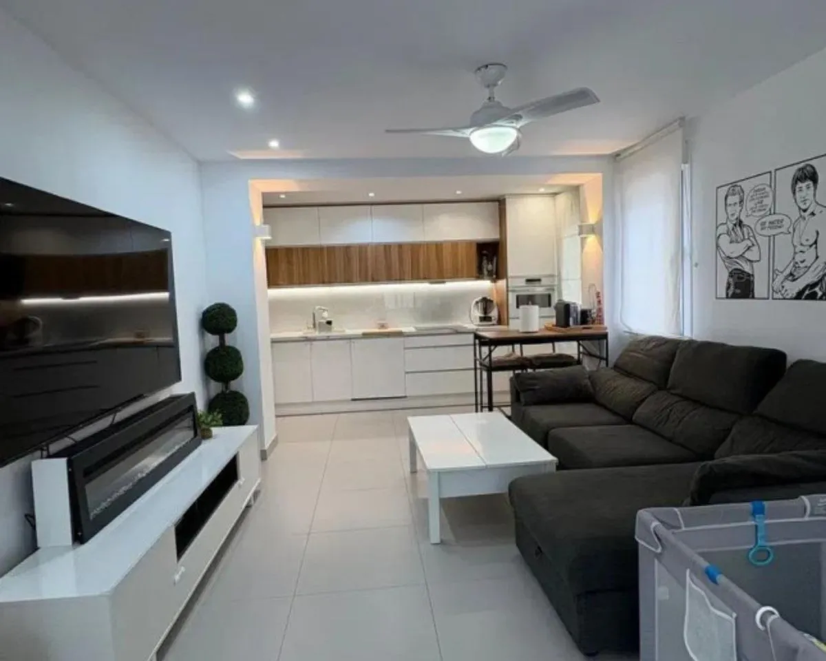 4c65ec81-bf6a-47db-aa2e-a8d24a4d86c1