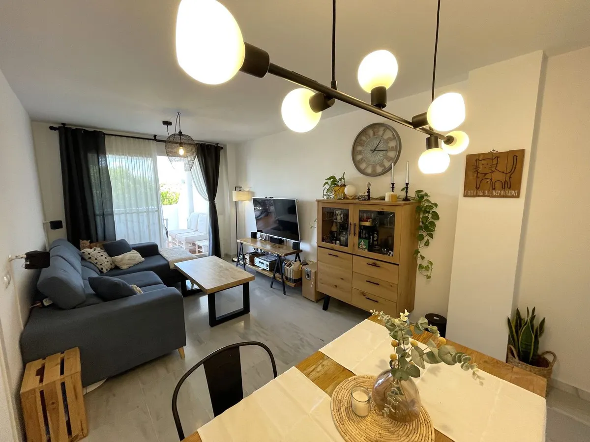 1f652bb6-b275-4c6c-823a-aafb04e81665