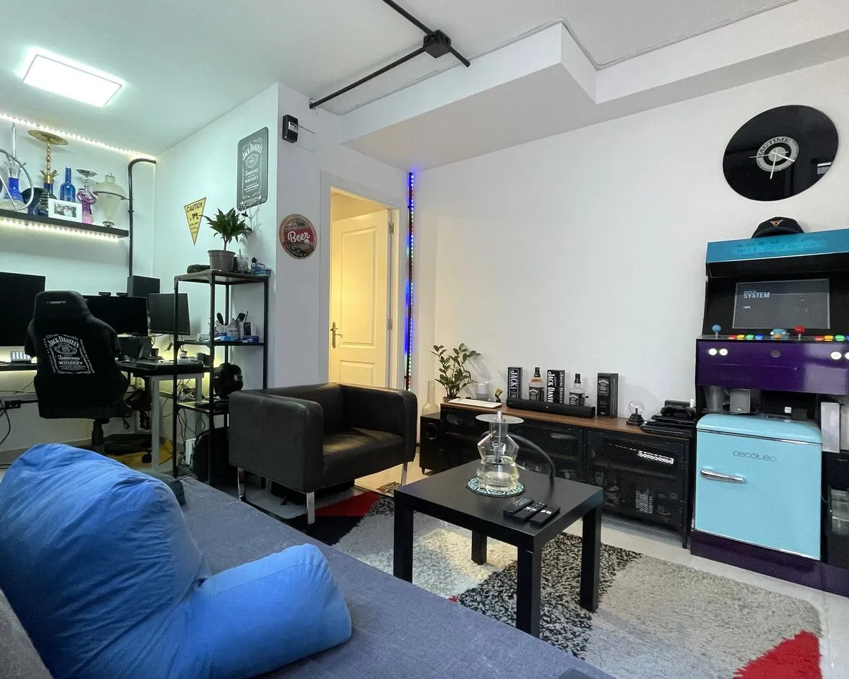 565e87c6-4608-4d4a-816d-258456cb1f5f