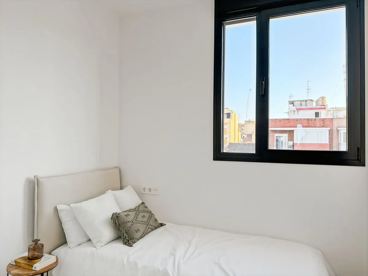 53c90889-15e5-4975-aea1-54c79439fc1b