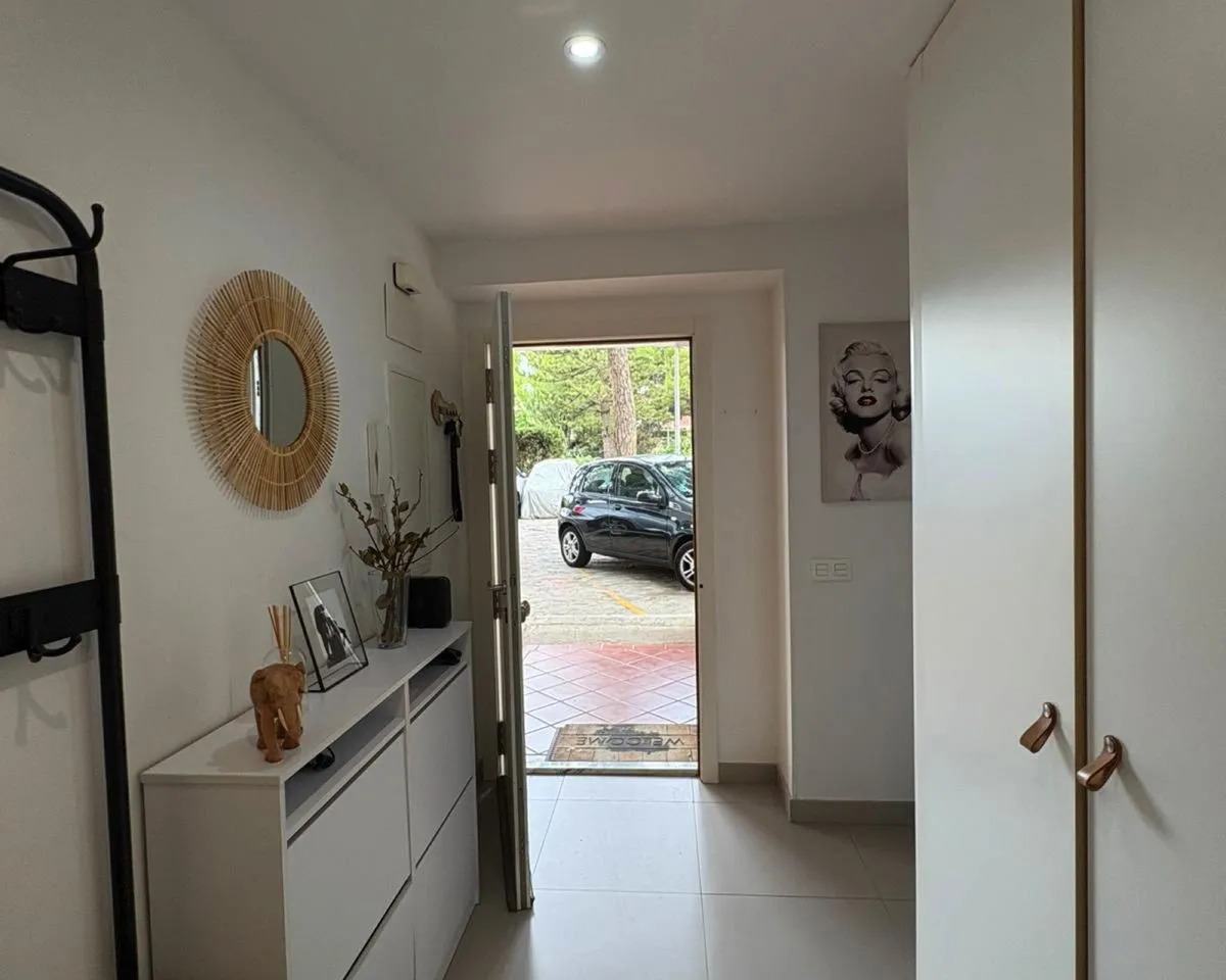 1b4352d0-95d3-4fa5-88cc-72461baadebe