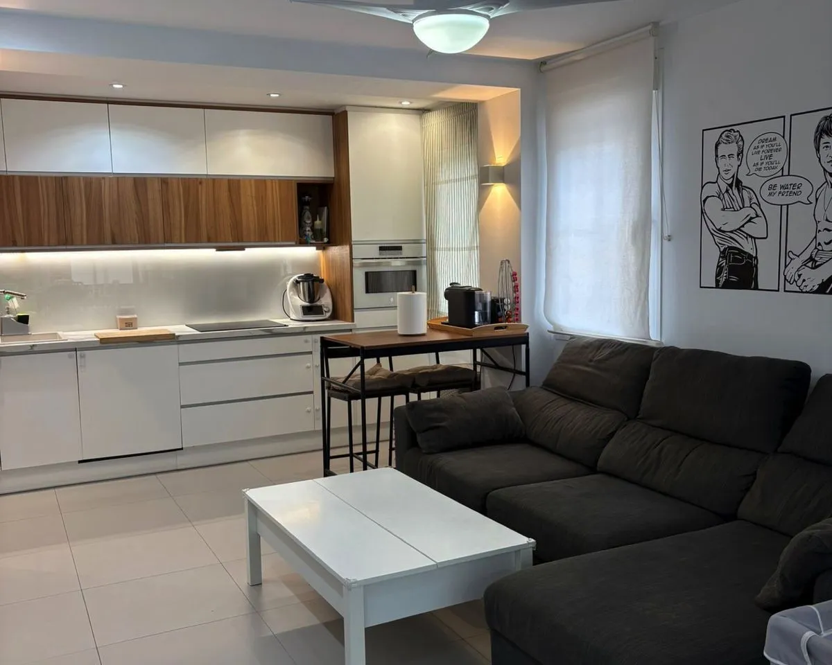 214c0485-4b16-4173-888f-fcad2f627d19