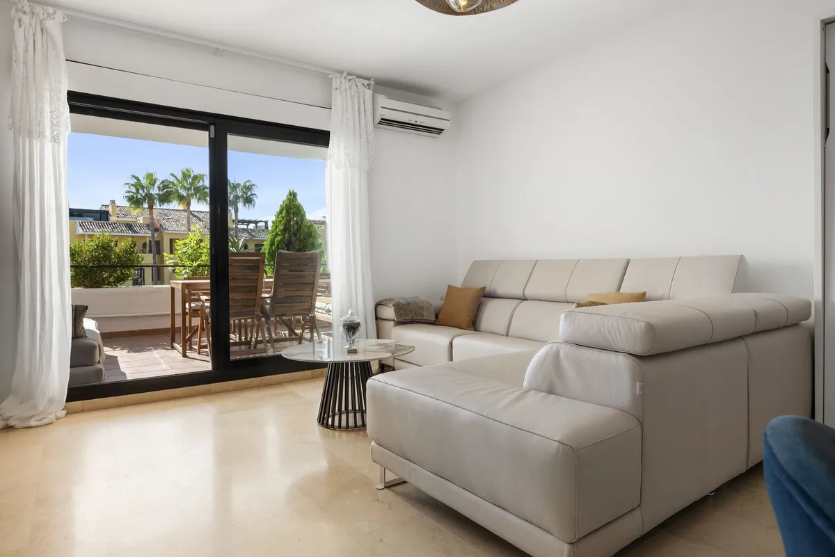 19a93bb9-1d29-45ce-99db-86331c676079