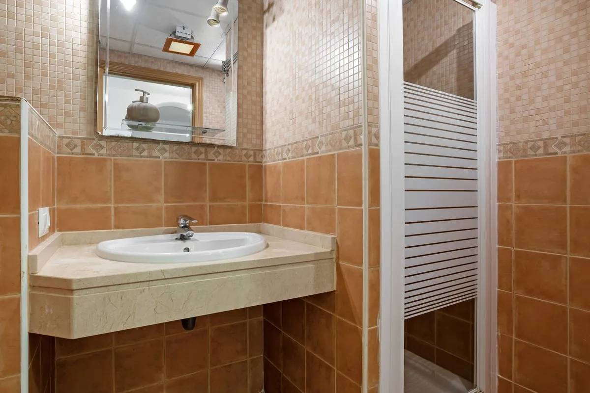 d1340140-842c-4c8c-a9de-0d837c130fdf