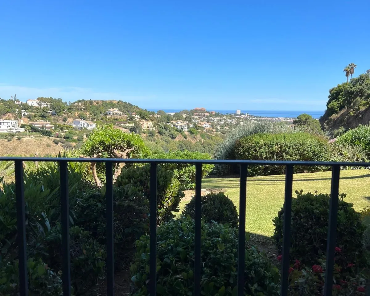 48adfe0f-8312-49f0-a808-ed9ae87c7356