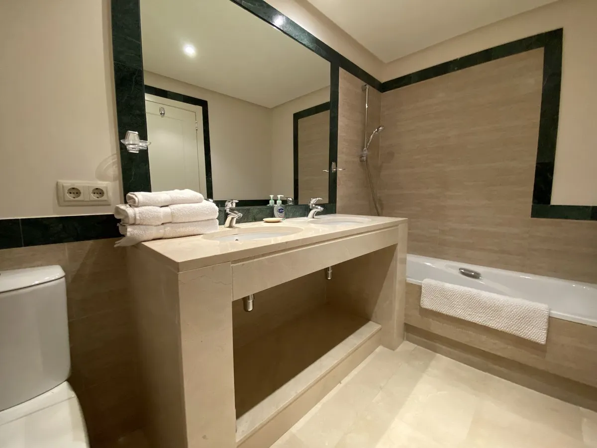 4ffd8c5b-2981-4619-8ba0-4e2e4b24685d