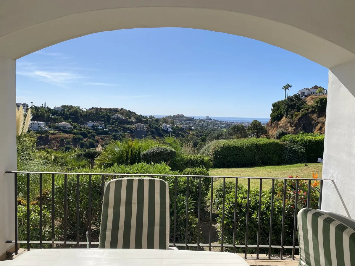 a7aedff4-8f42-4bad-ac08-bb1b88cdd82b