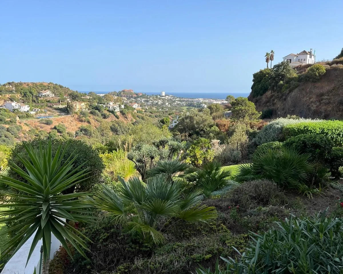 b44ca984-468c-4bac-872c-19d0fbe6fa2c