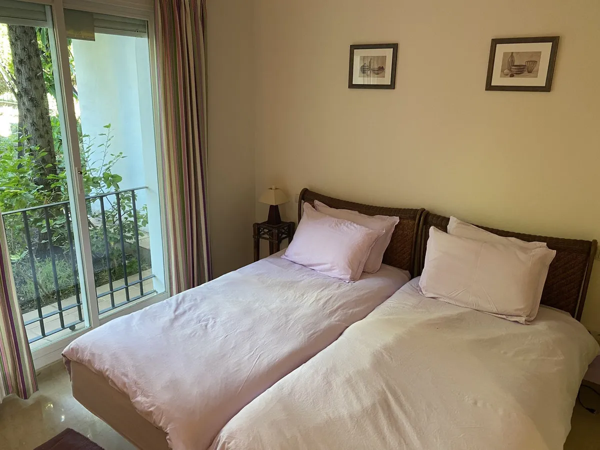 e6b1d1c9-09e4-4fb8-b4d7-10bcbae78eb3