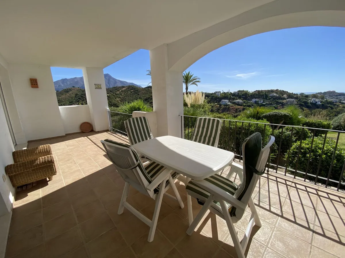 f82c7bf0-0a0b-4bd8-8b92-6c9558b2a814