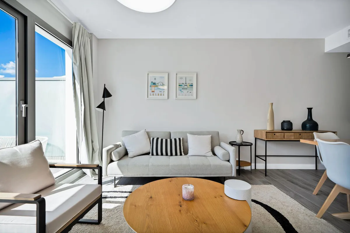 247a2708-03c7-4940-b8f7-23e701548537