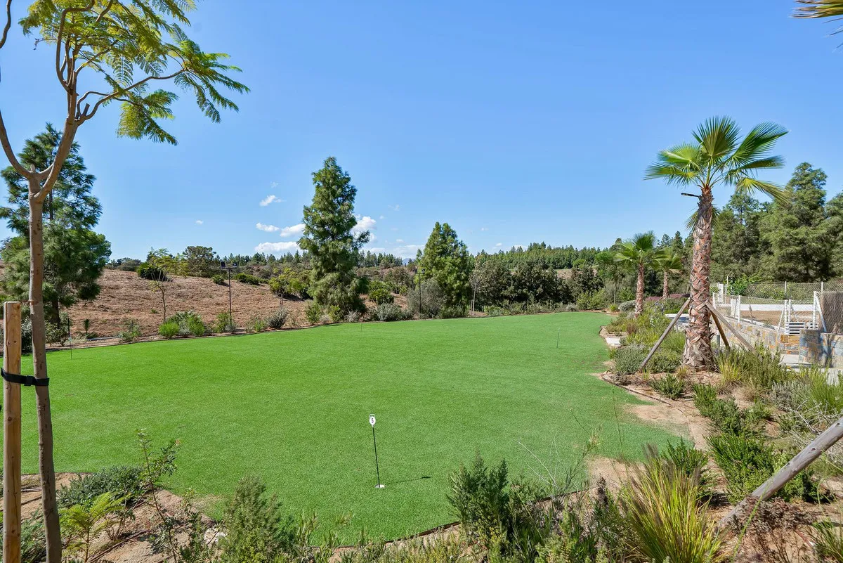 4dc151df-bc8e-4fba-b045-a409b4bd77b8