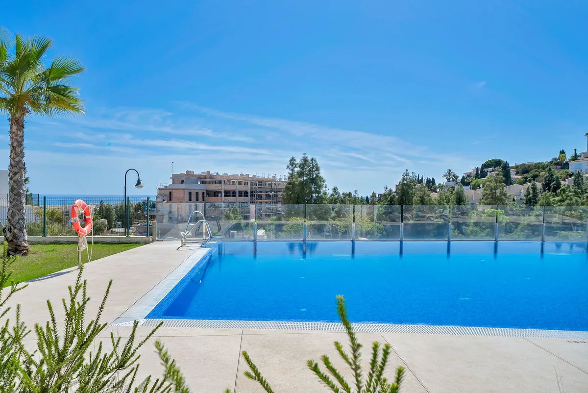 bfe30f66-c8b9-40a6-ab8d-3821c36029b4