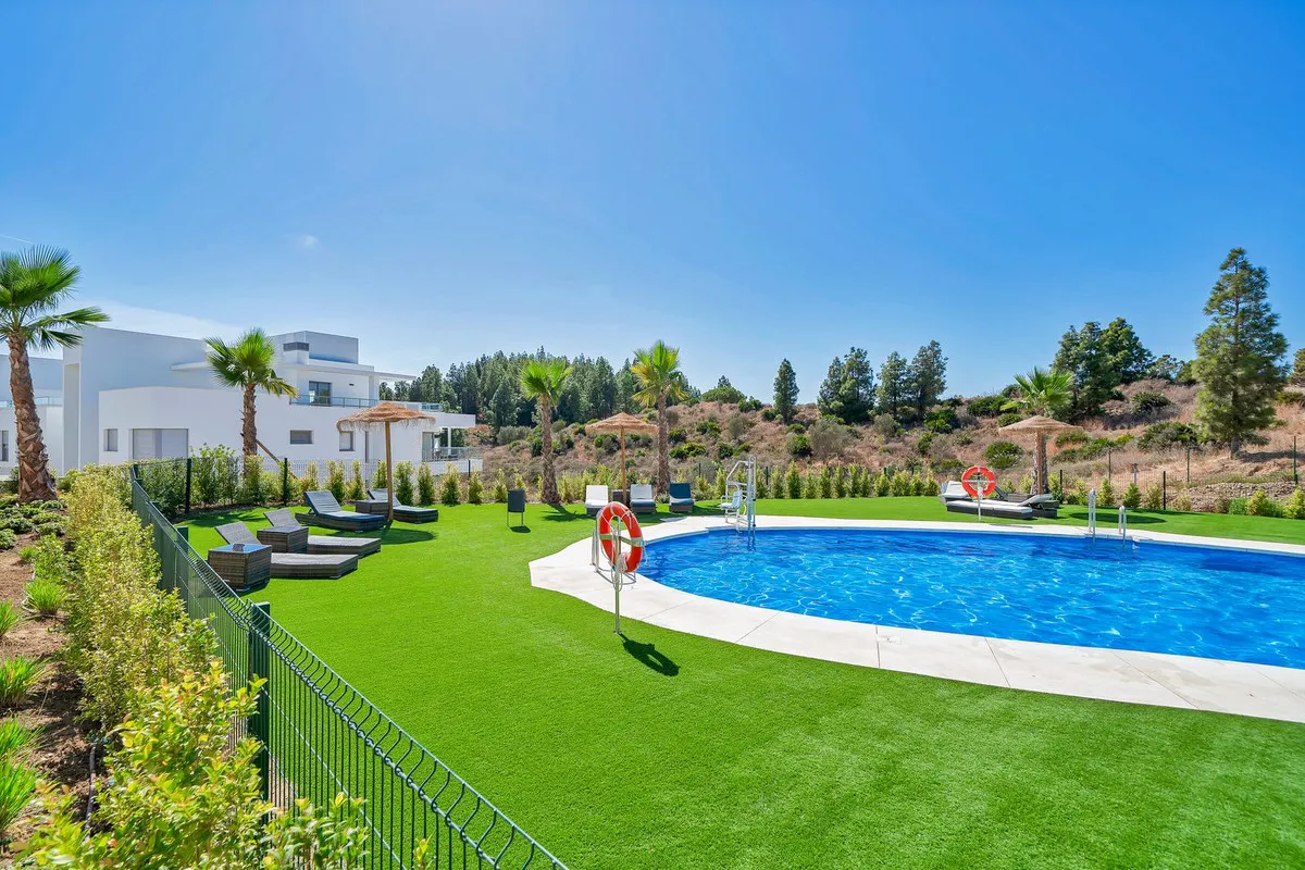 f125b316-f85e-4a39-aed8-6a802ad1e06a