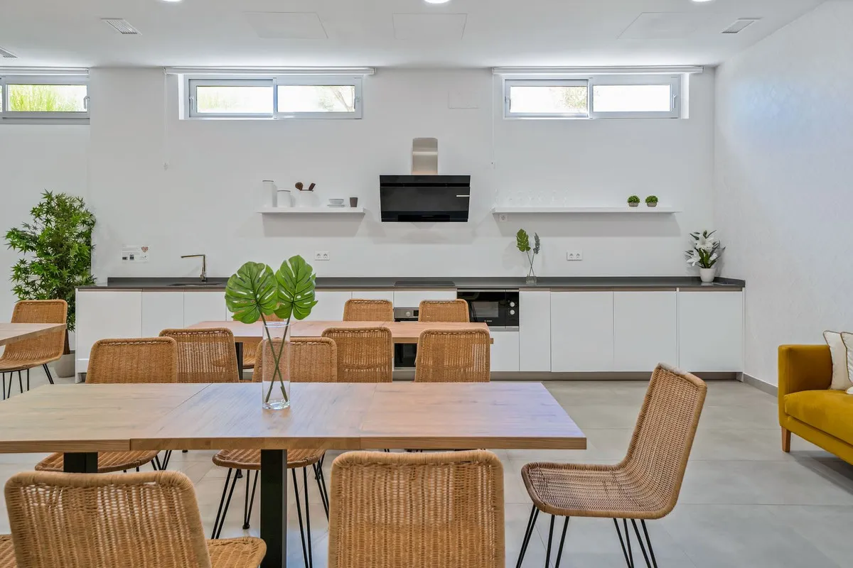 f52ae597-8265-4bb8-9fa1-b240f1ec34a5