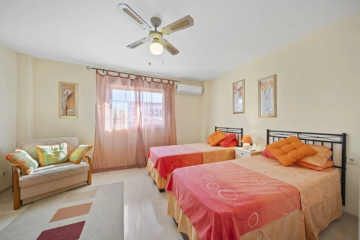 de3d852e-3edd-4376-8b72-59fdfcf3d5c9