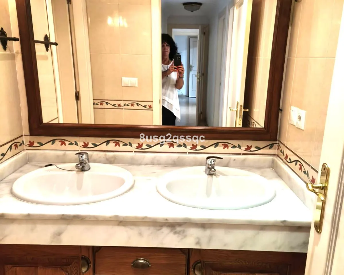 9d683ffc-4845-4f4d-9649-fa484868a407