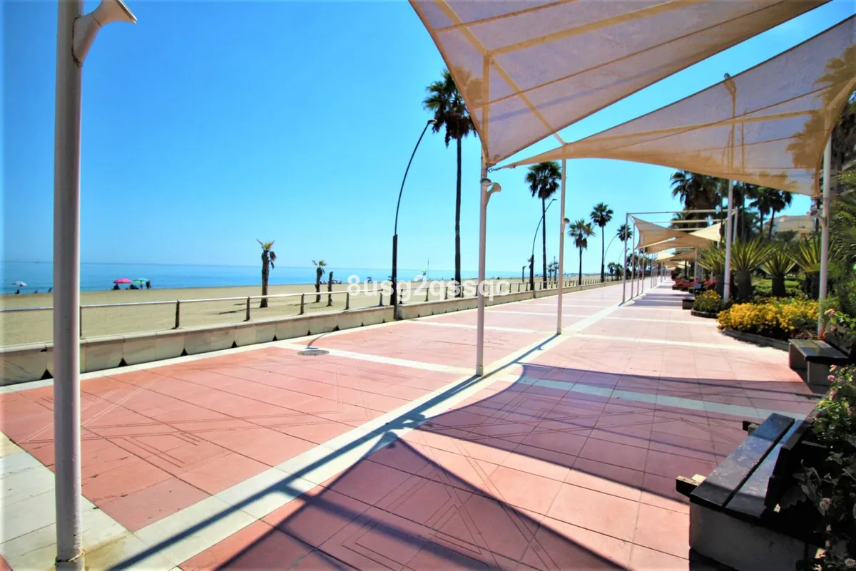 c6b4ca3e-094e-4481-a232-7a00b395aae0