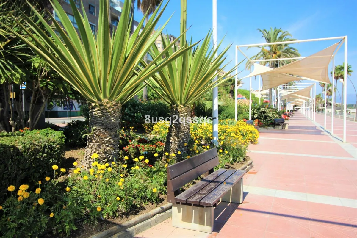 dac399ff-3036-4cc5-bea6-28ea46907cac