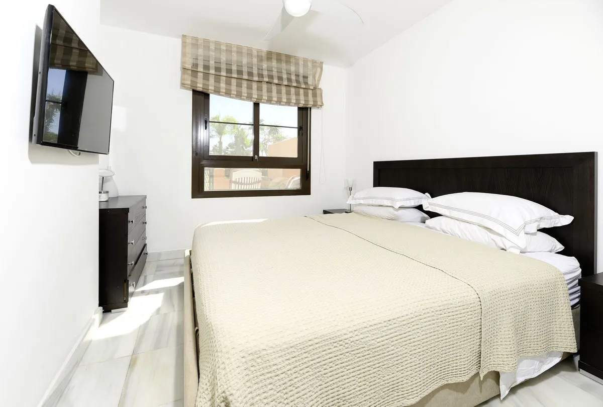 23f5e7cc-6104-4734-ac0b-33bb22ad7201