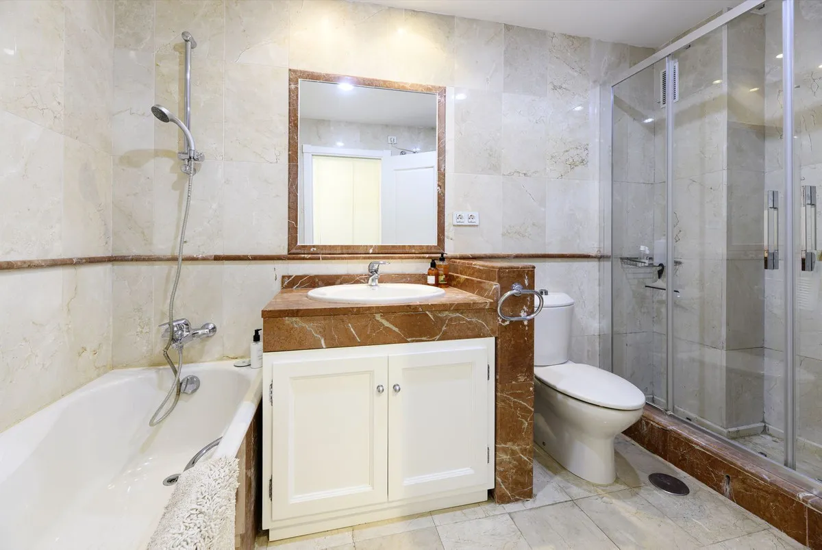 ea24284e-74ec-4e32-bdb7-ba18349cd20f