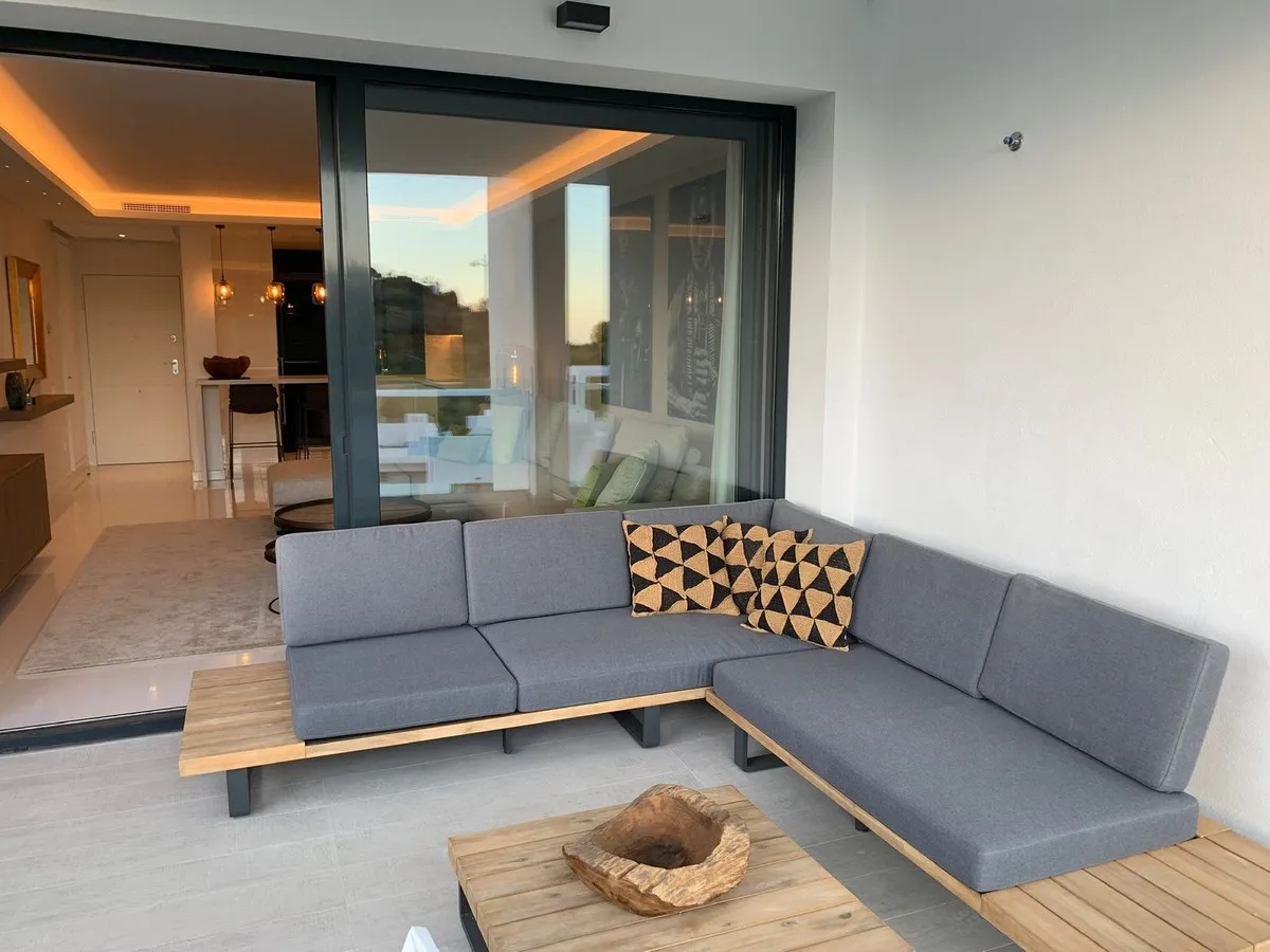 39b73100-77c0-44a5-8675-479acd549340