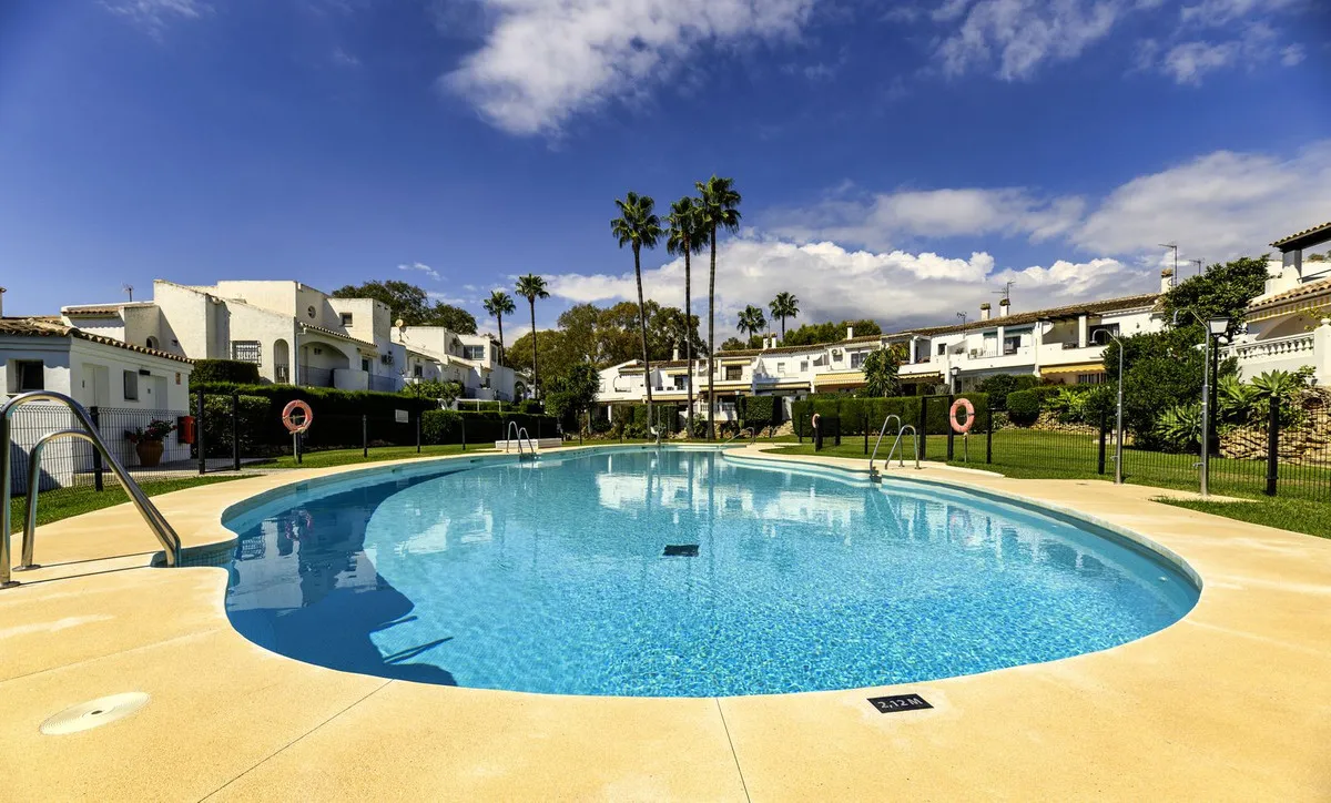 9da0c98a-8cbd-4e01-9968-ed03c8afe109