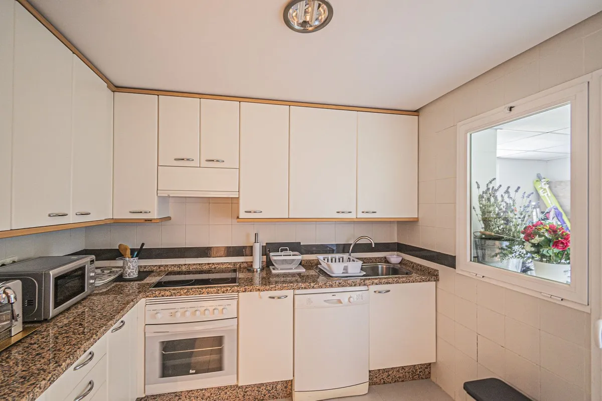 d775a2b0-53c8-4af4-bd29-fe456f17b40a