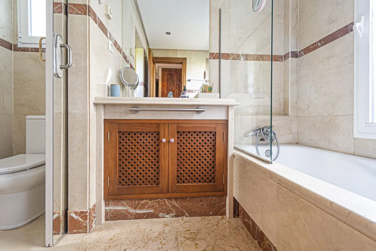 d9a11ebf-1025-4ced-9543-ce18eb1f36f7