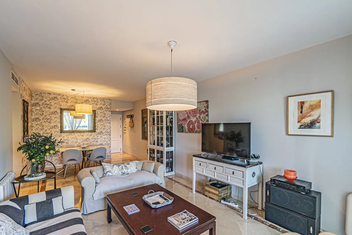 f687d67c-6684-4b42-8f75-fc2d9cdf5502